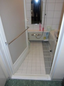 タイル貼りのユニットバスから